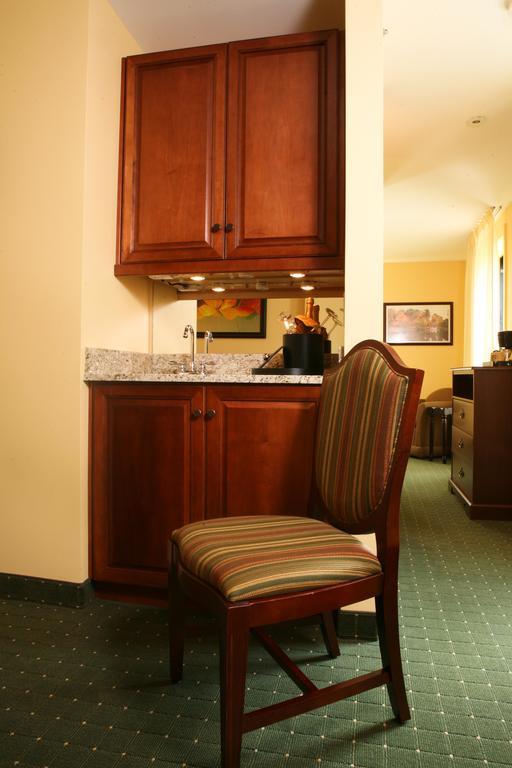 Main Street Inn بلاكسبورغ المظهر الخارجي الصورة