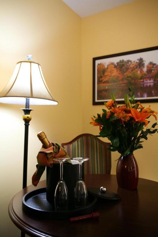 Main Street Inn بلاكسبورغ المظهر الخارجي الصورة